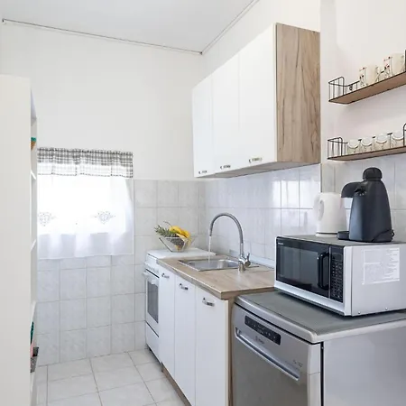 Cozy In Dugopolje בית נופש *