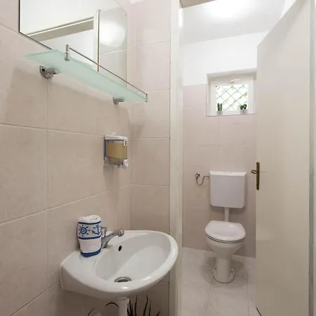 בית נופש Cozy In Dugopolje